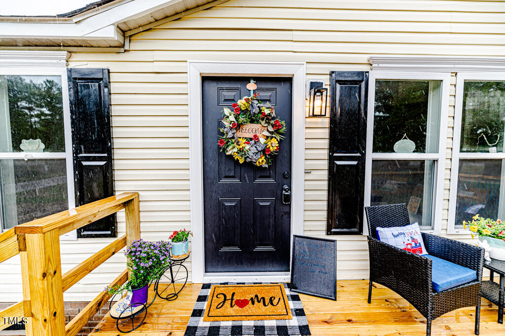 2245 Docs Road