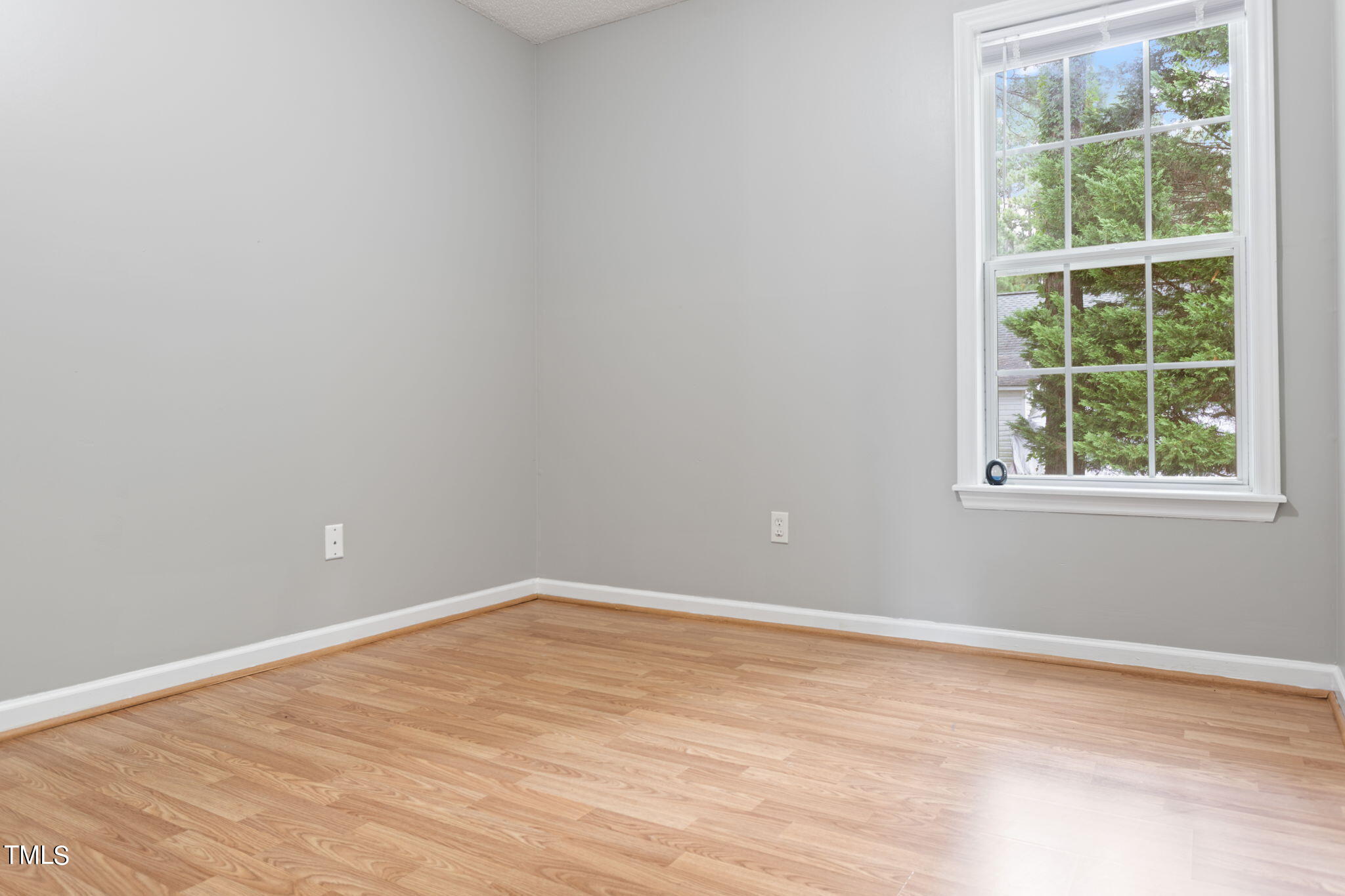 2605 Dwight Place Place