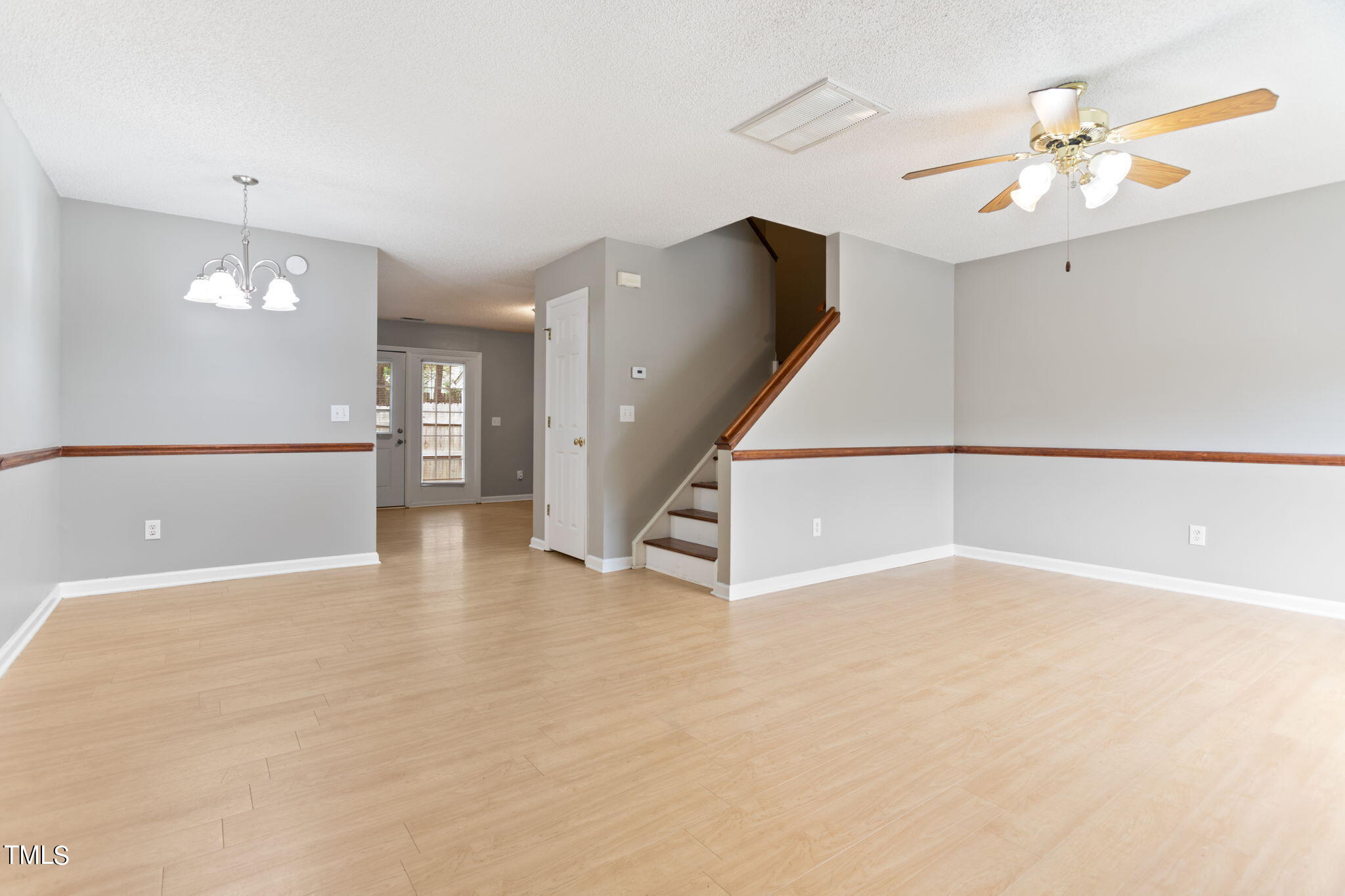 2605 Dwight Place Place