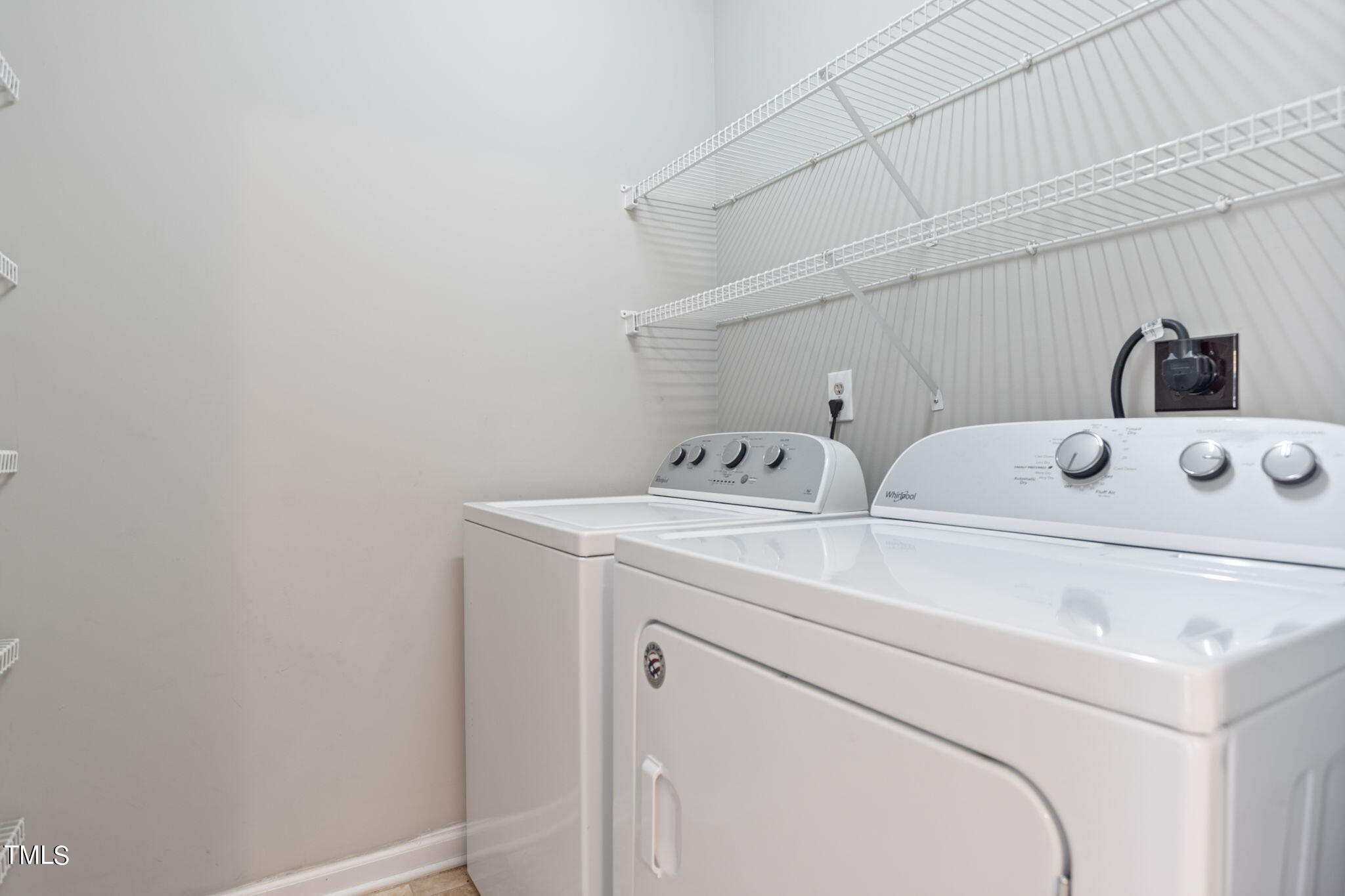 2605 Dwight Place Place