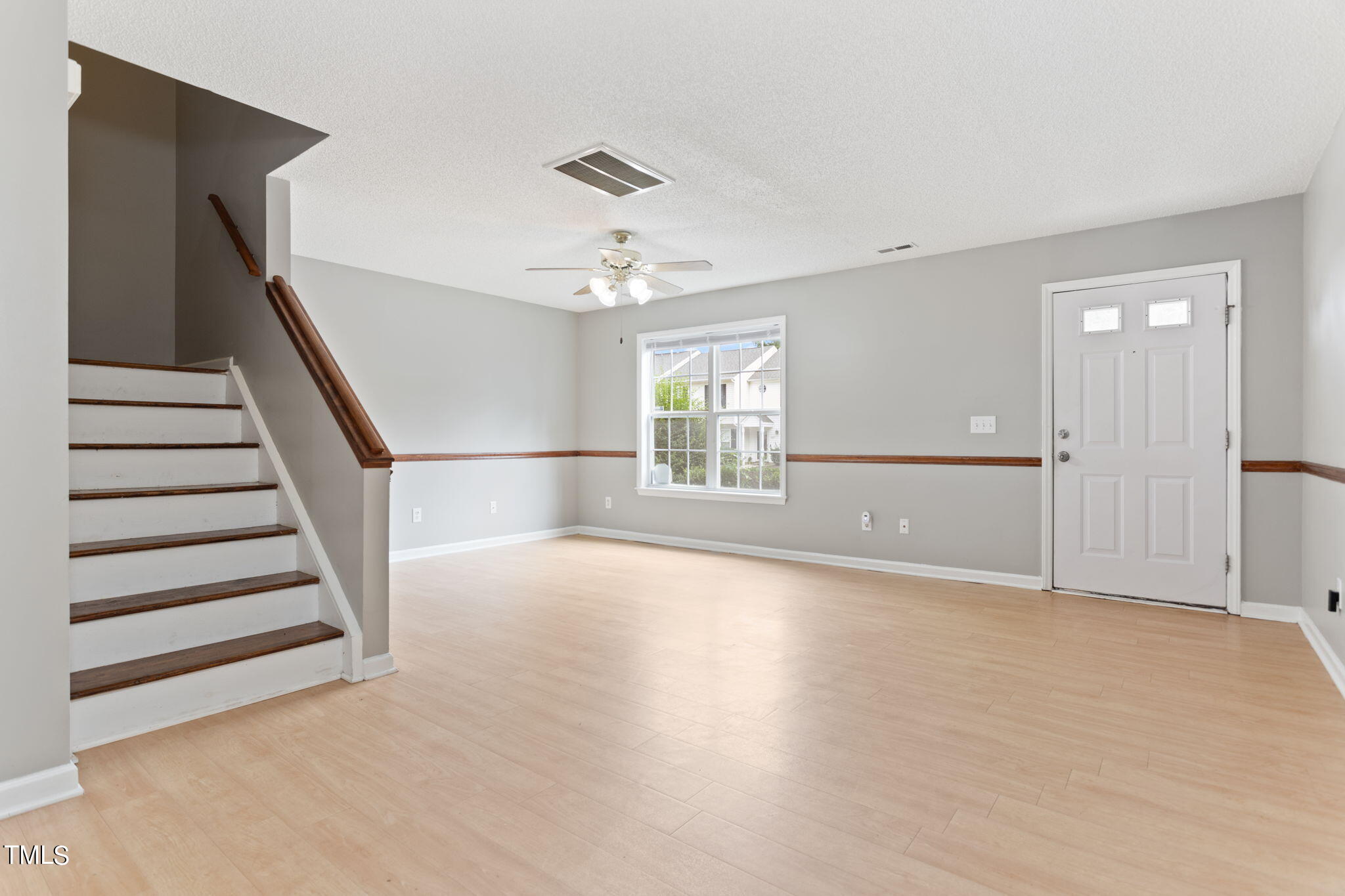 2605 Dwight Place Place