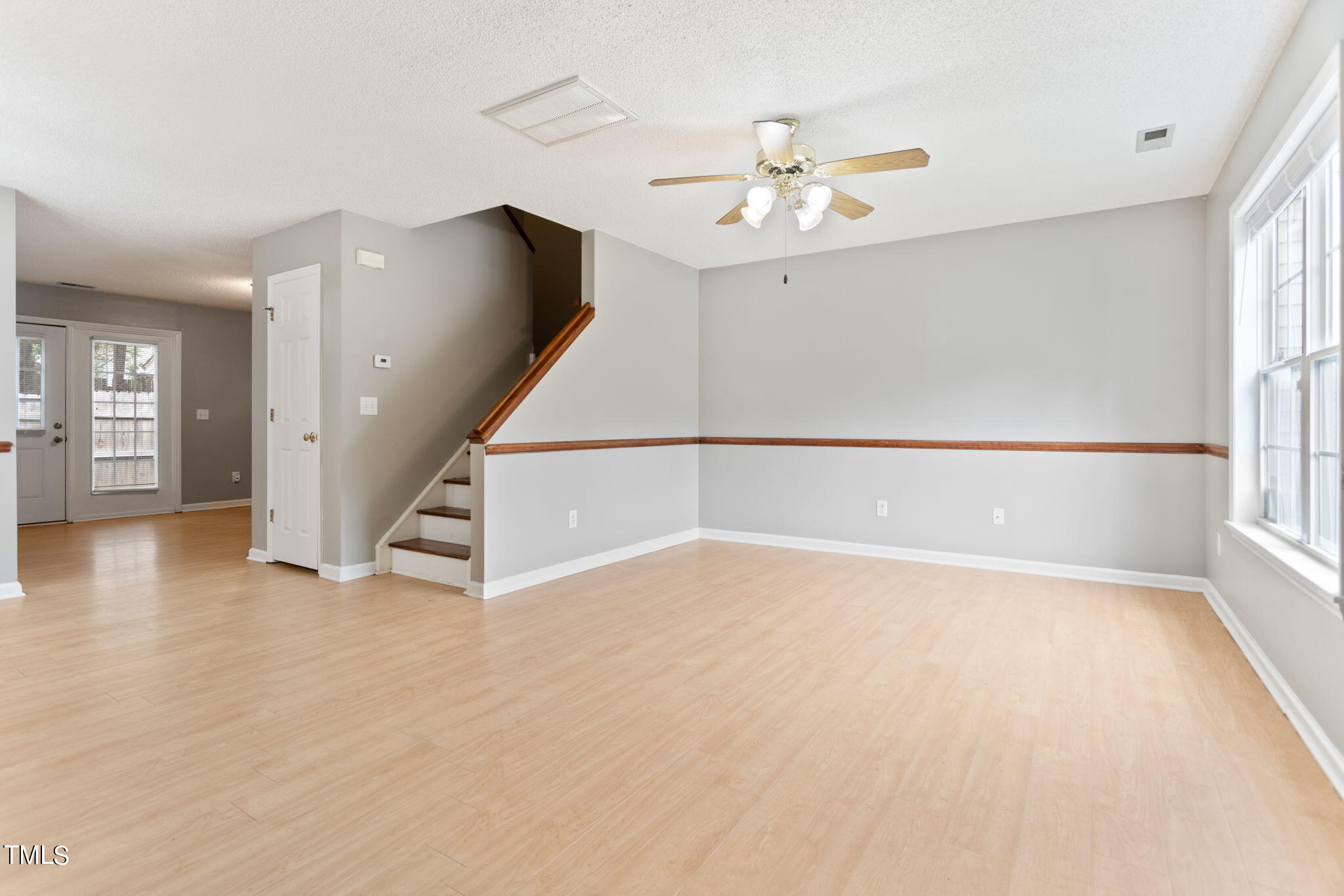 2605 Dwight Place Place