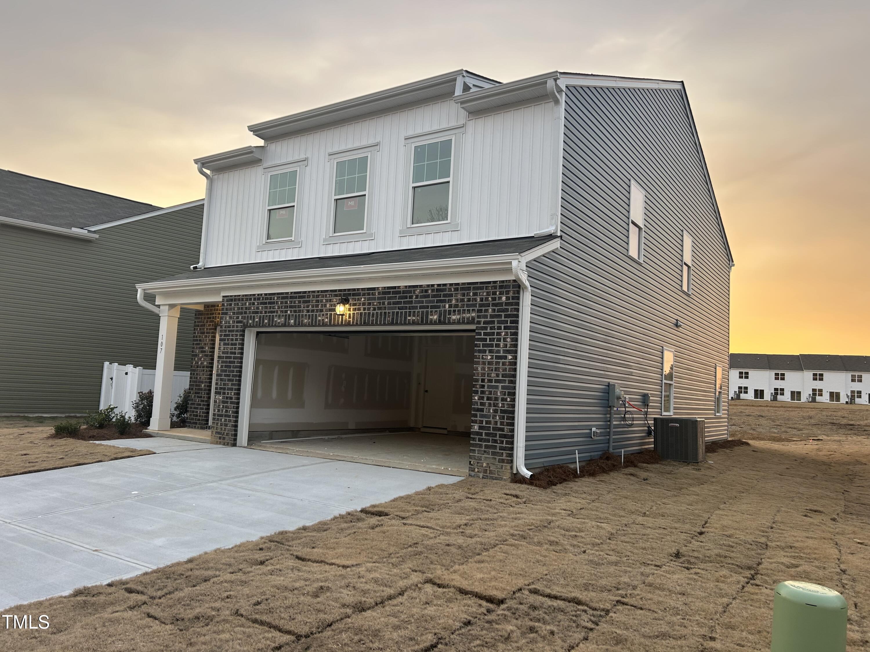 107 N Keatts Winner Ct Court