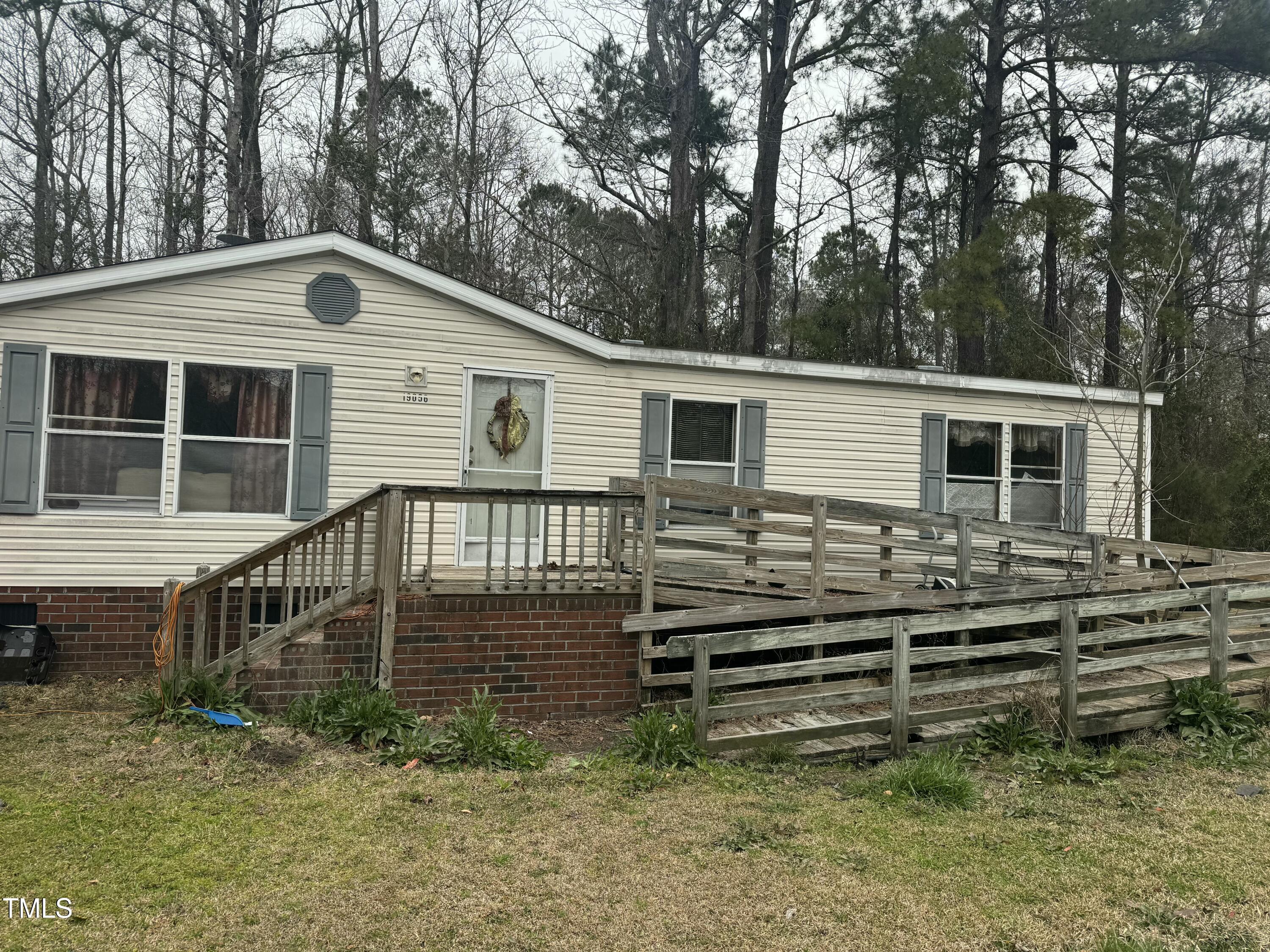 19056 State Hwy 210