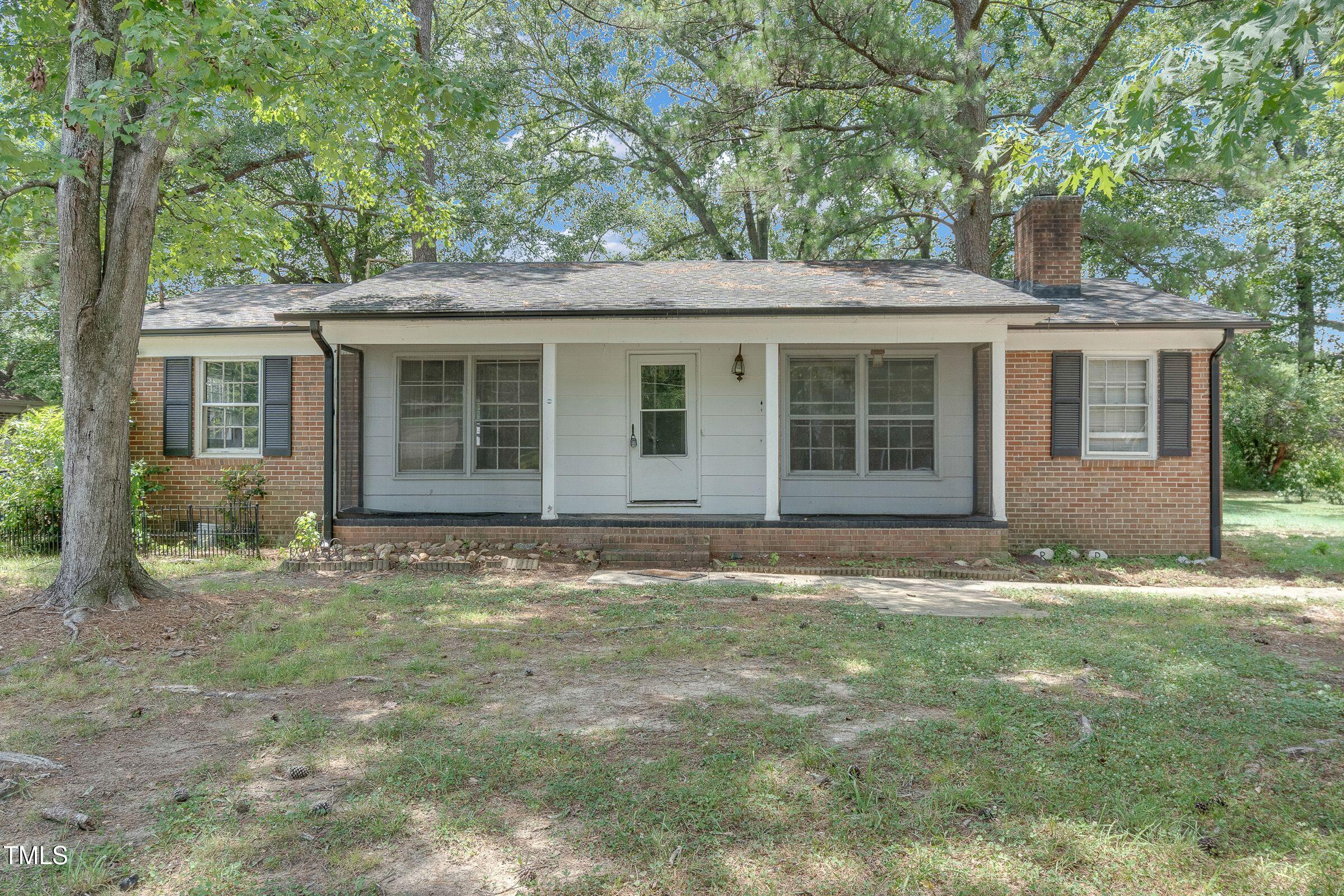 1220 Blarney Court