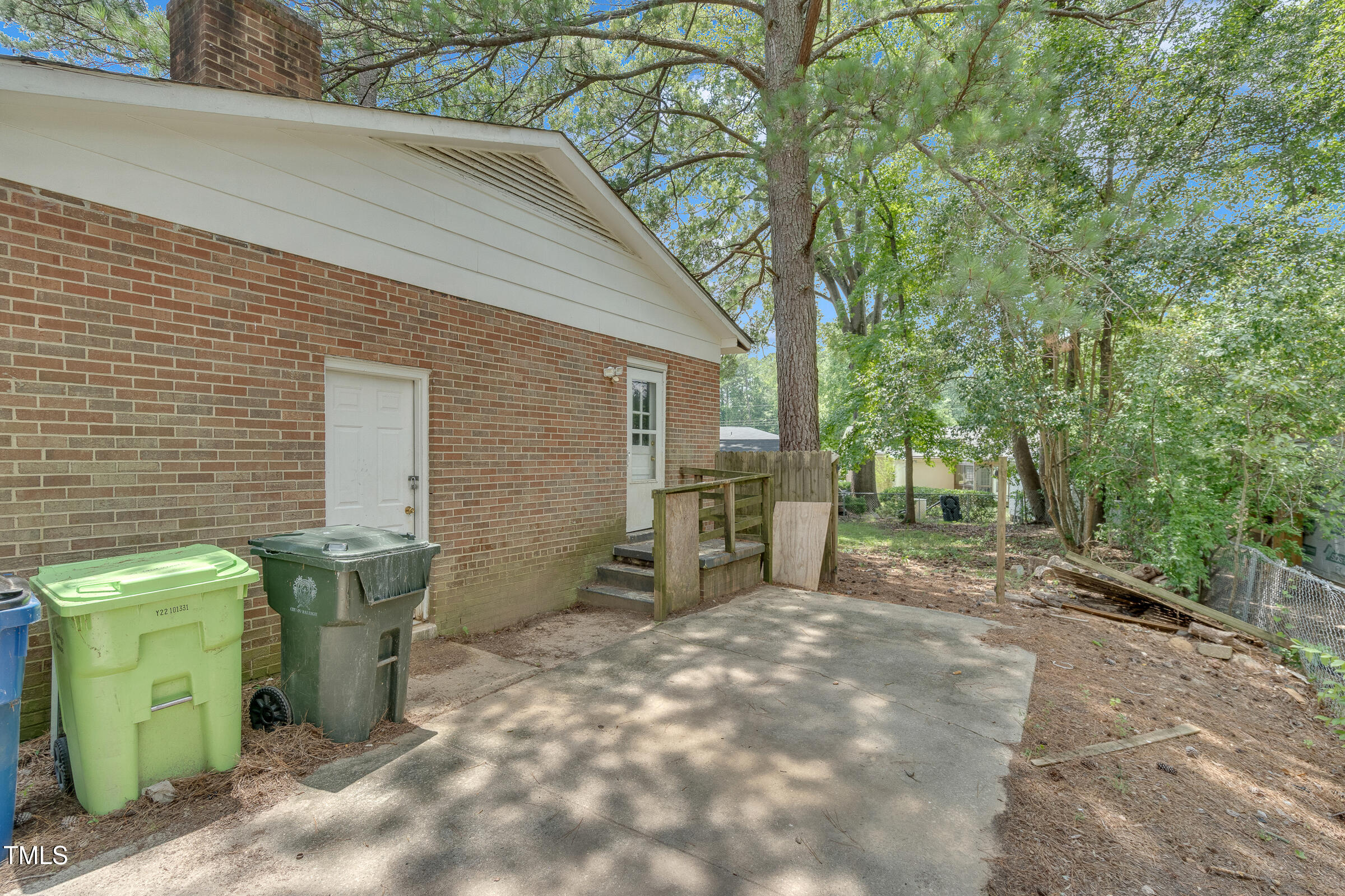 1220 Blarney Court