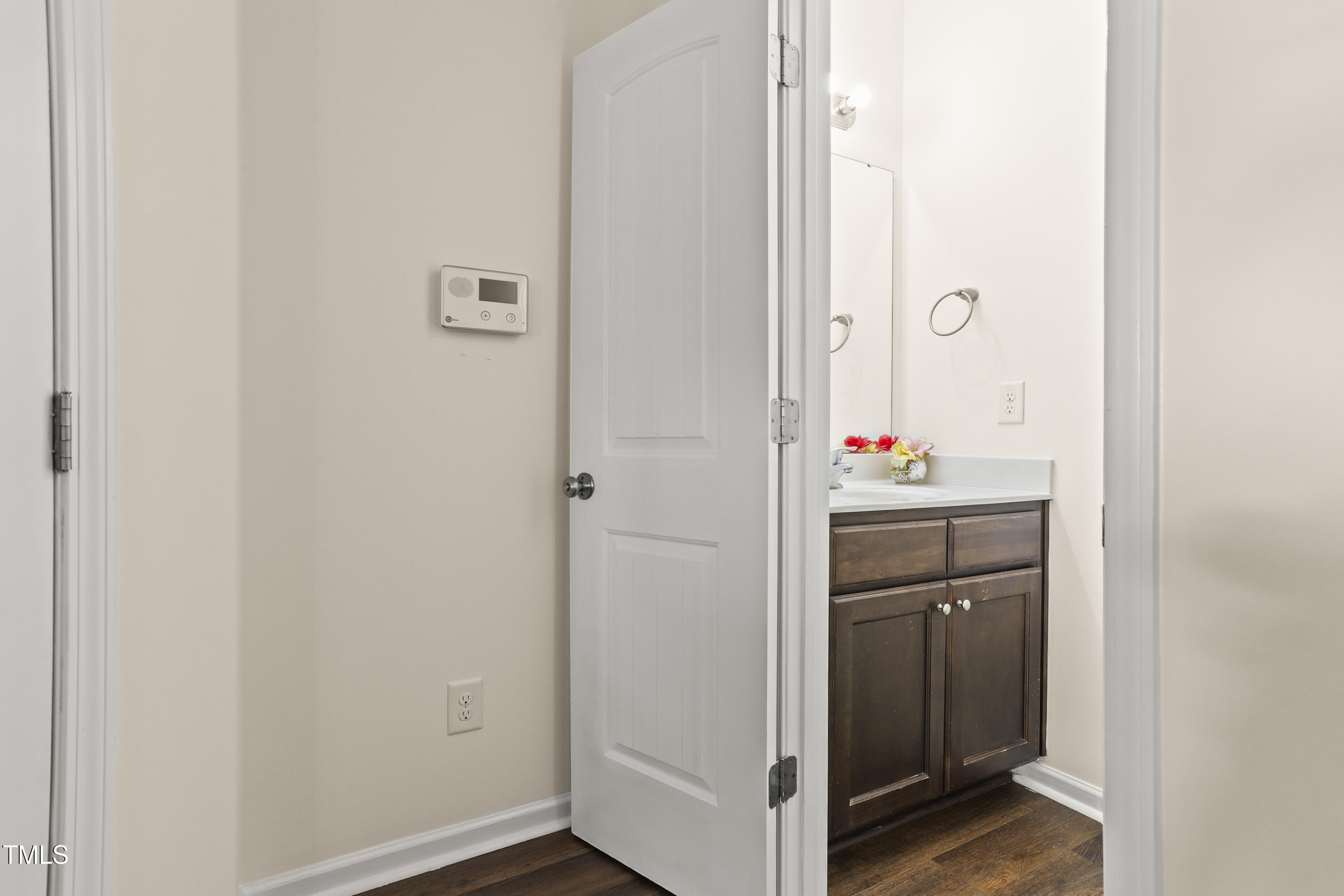 6420 Hatchies Drive