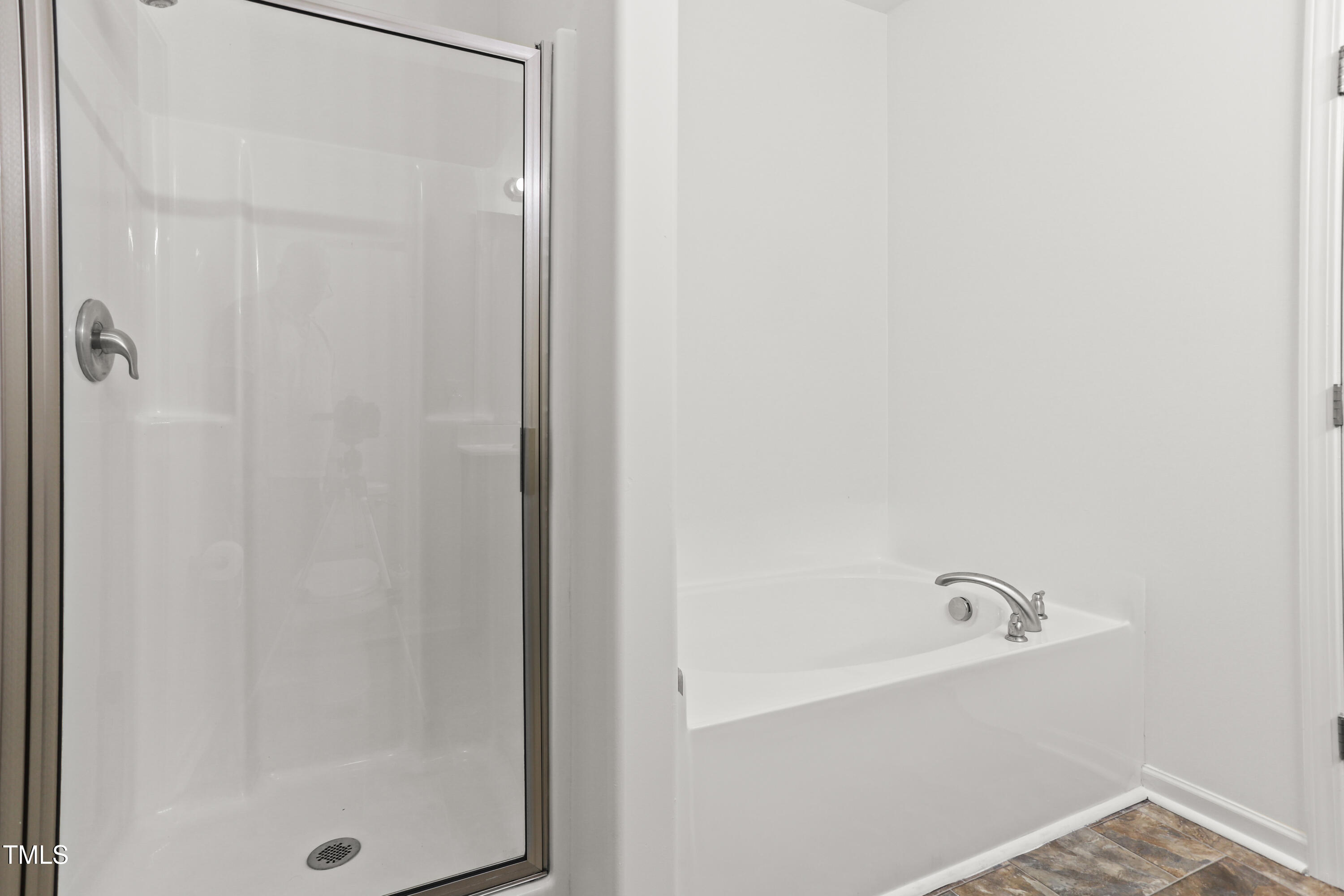 6420 Hatchies Drive