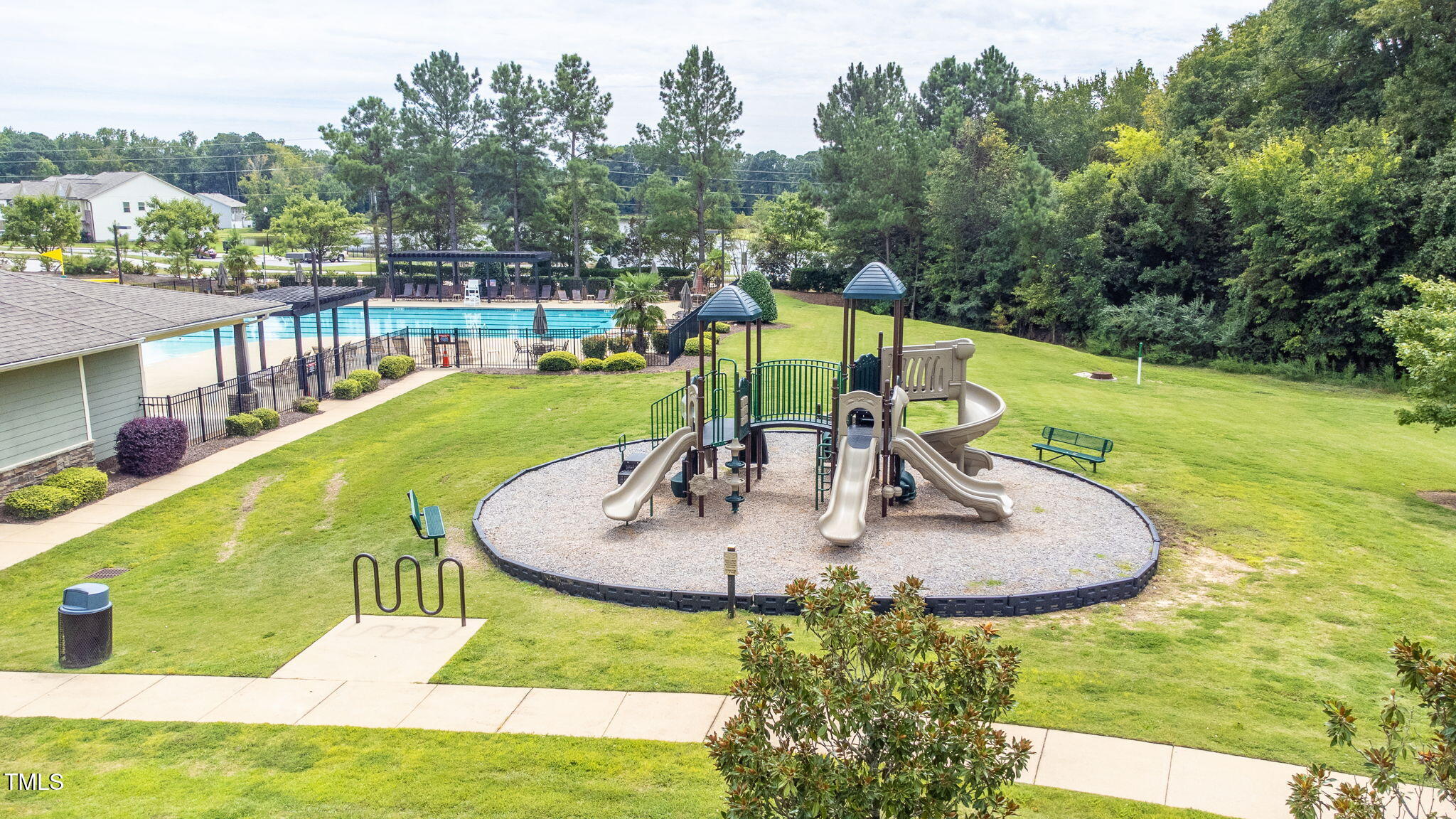 532 Willow Breeze Court