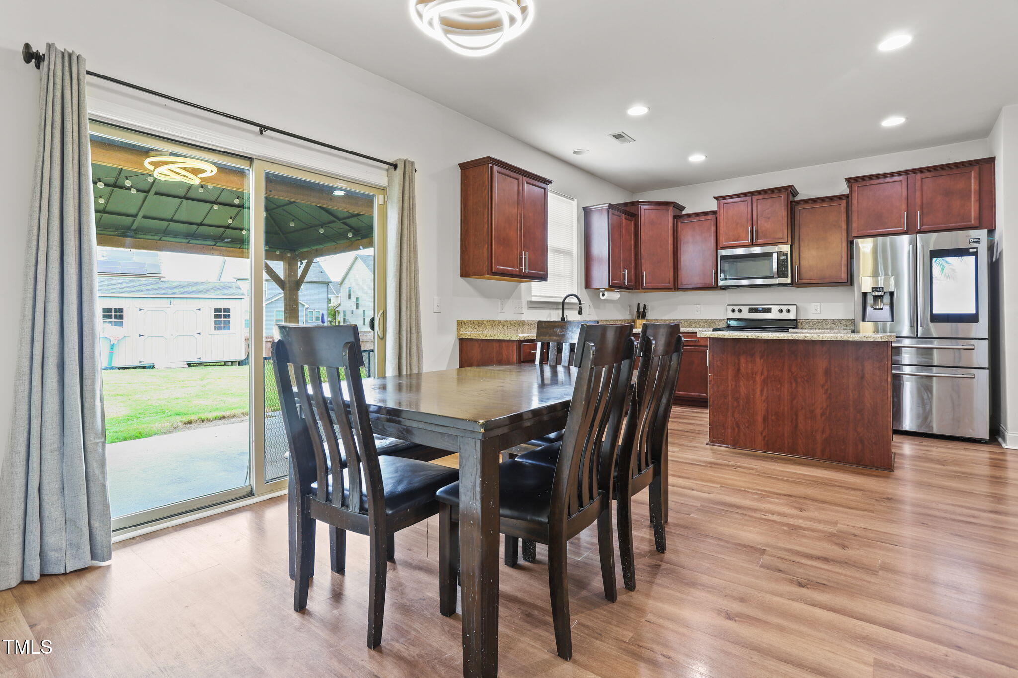 532 Willow Breeze Court