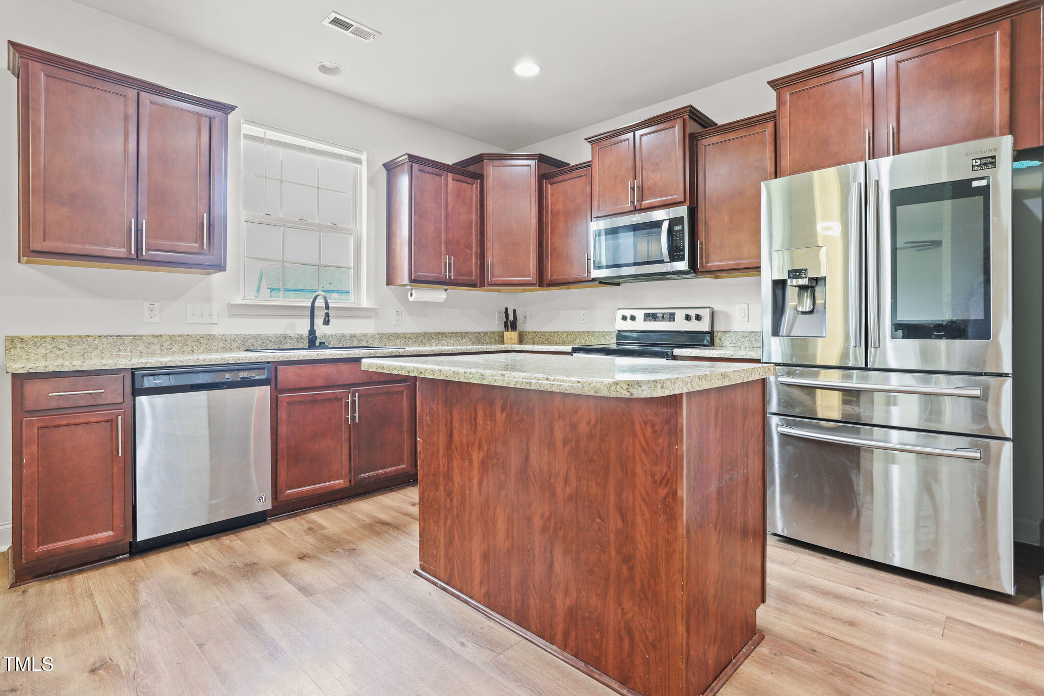 532 Willow Breeze Court