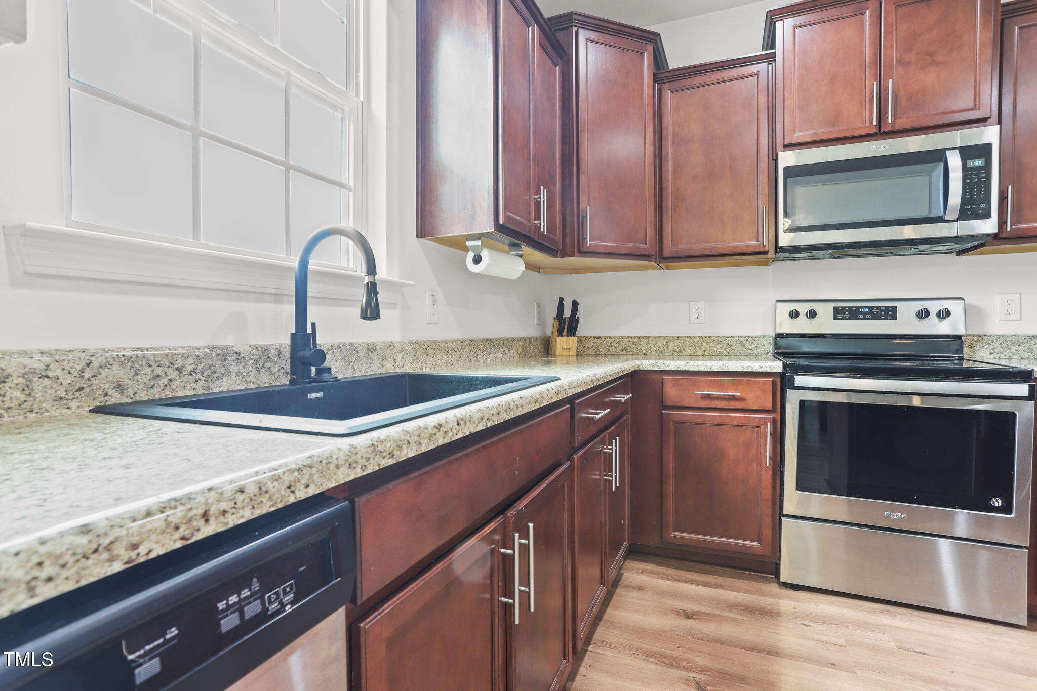 532 Willow Breeze Court