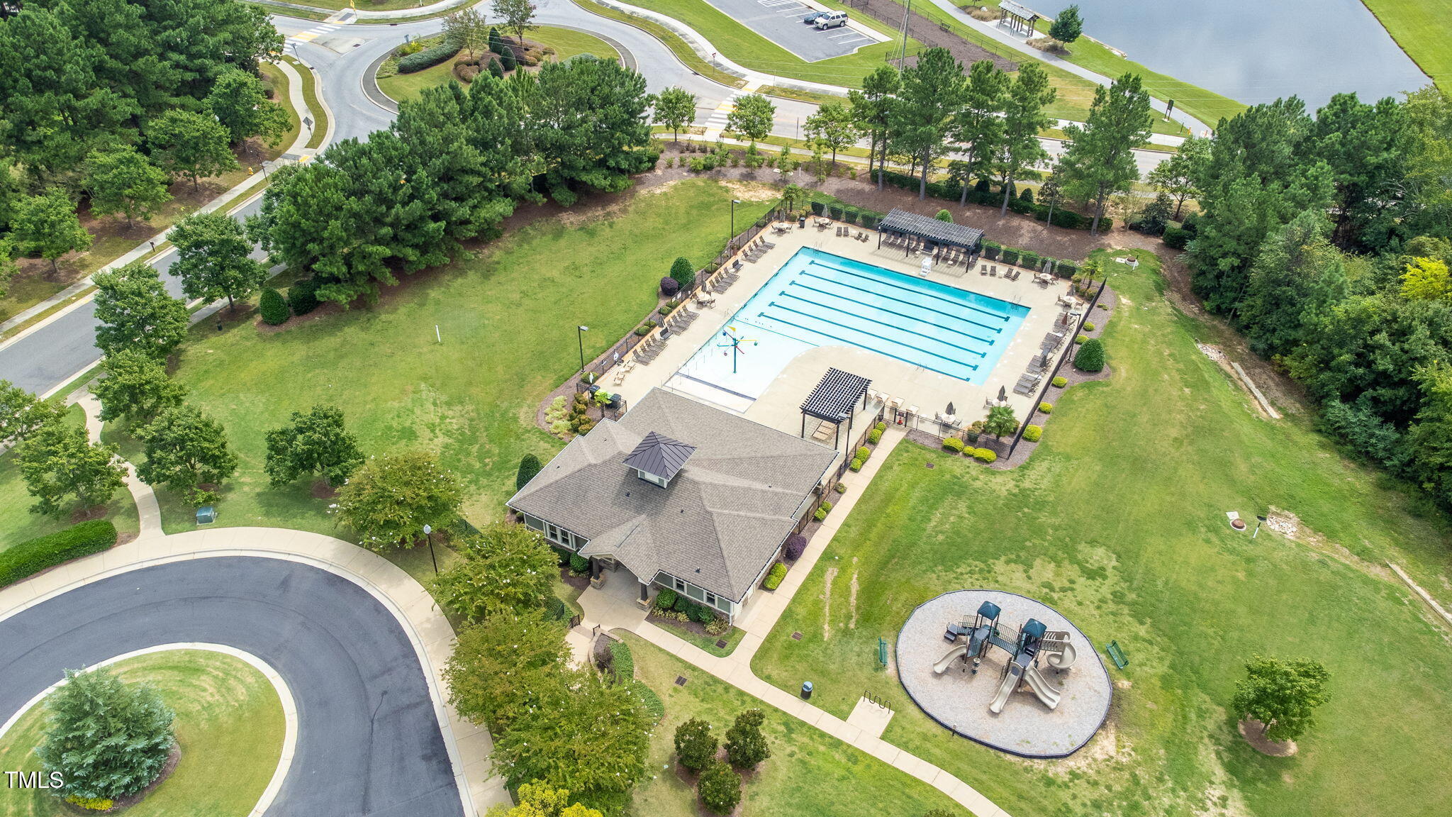 532 Willow Breeze Court