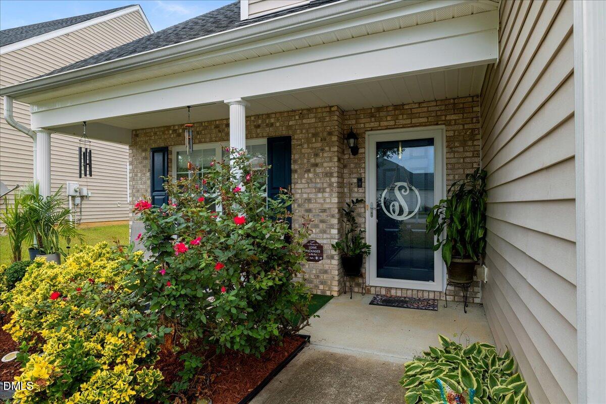 505 Pyracantha Dr Drive