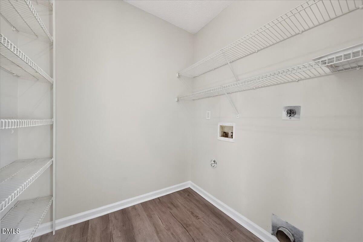 2604 Dwight Place