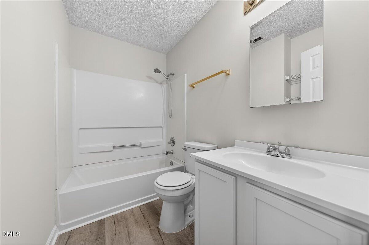2604 Dwight Place