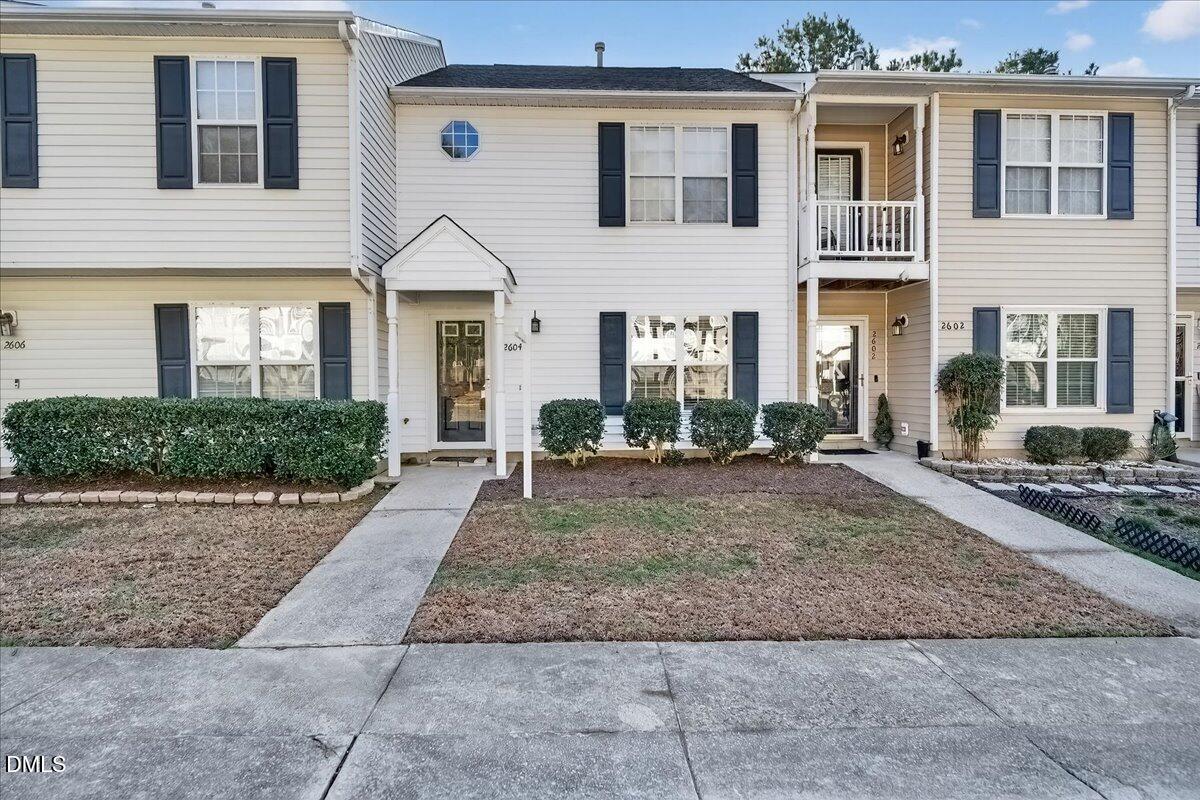 2604 Dwight Place