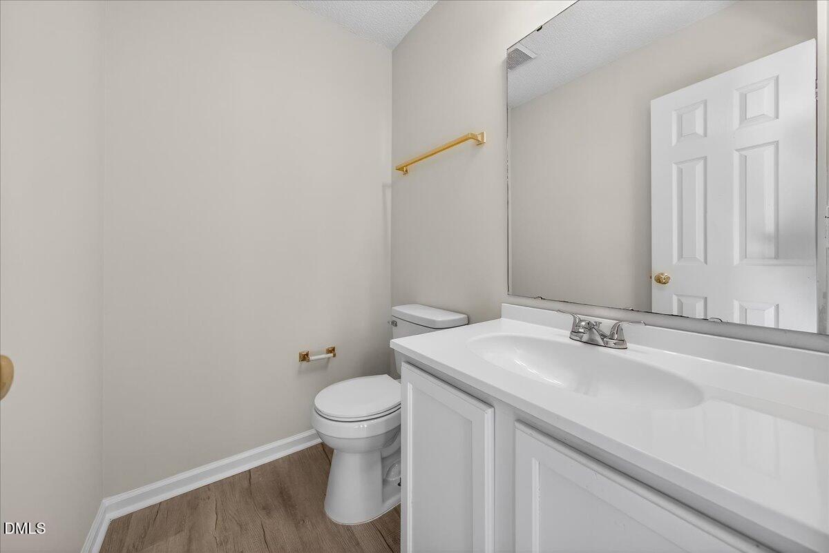 2604 Dwight Place