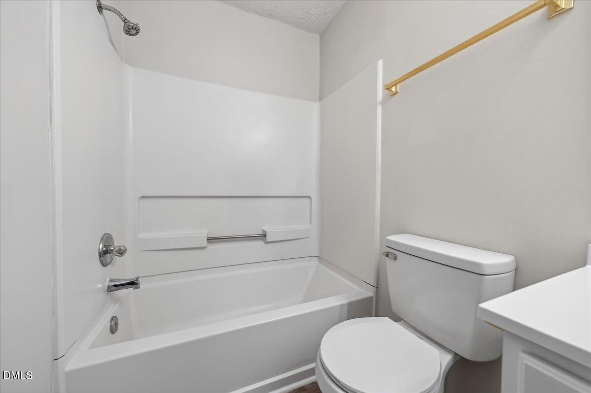 2604 Dwight Place