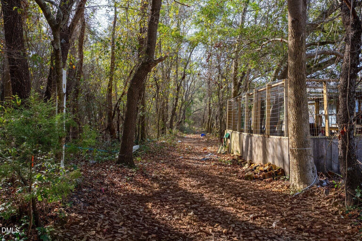 2564 SE River Road SE