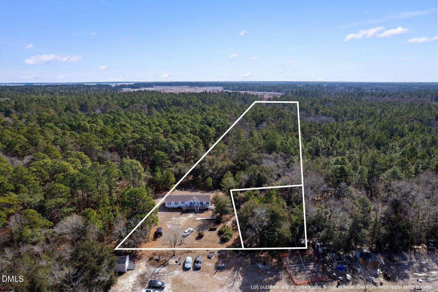 2564 SE River Road SE