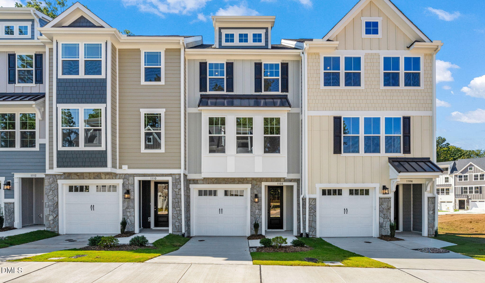 1108 Blackthorn Lane