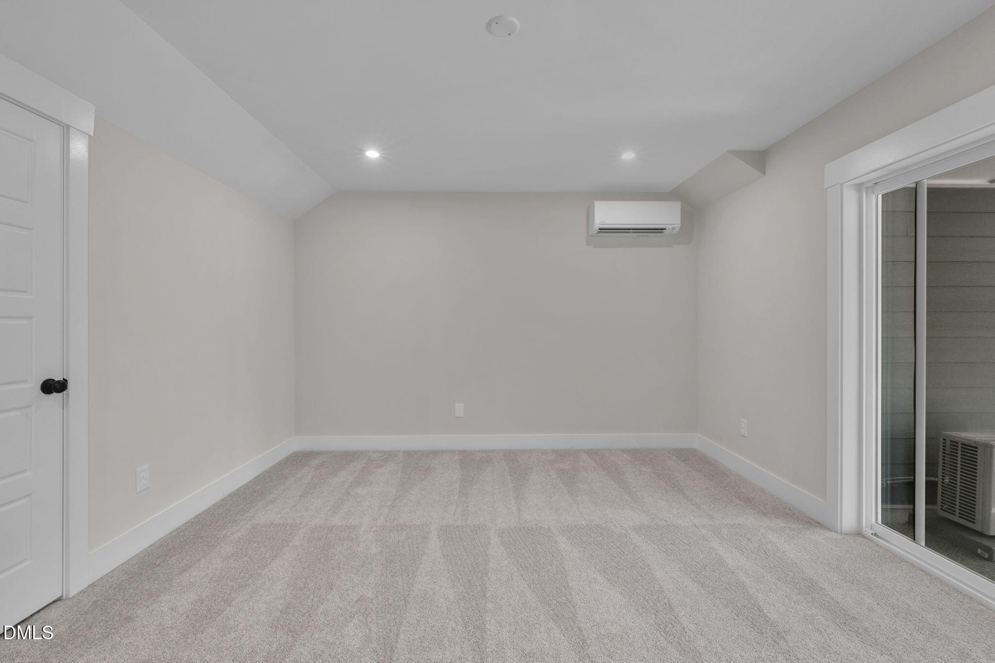 1108 Blackthorn Lane