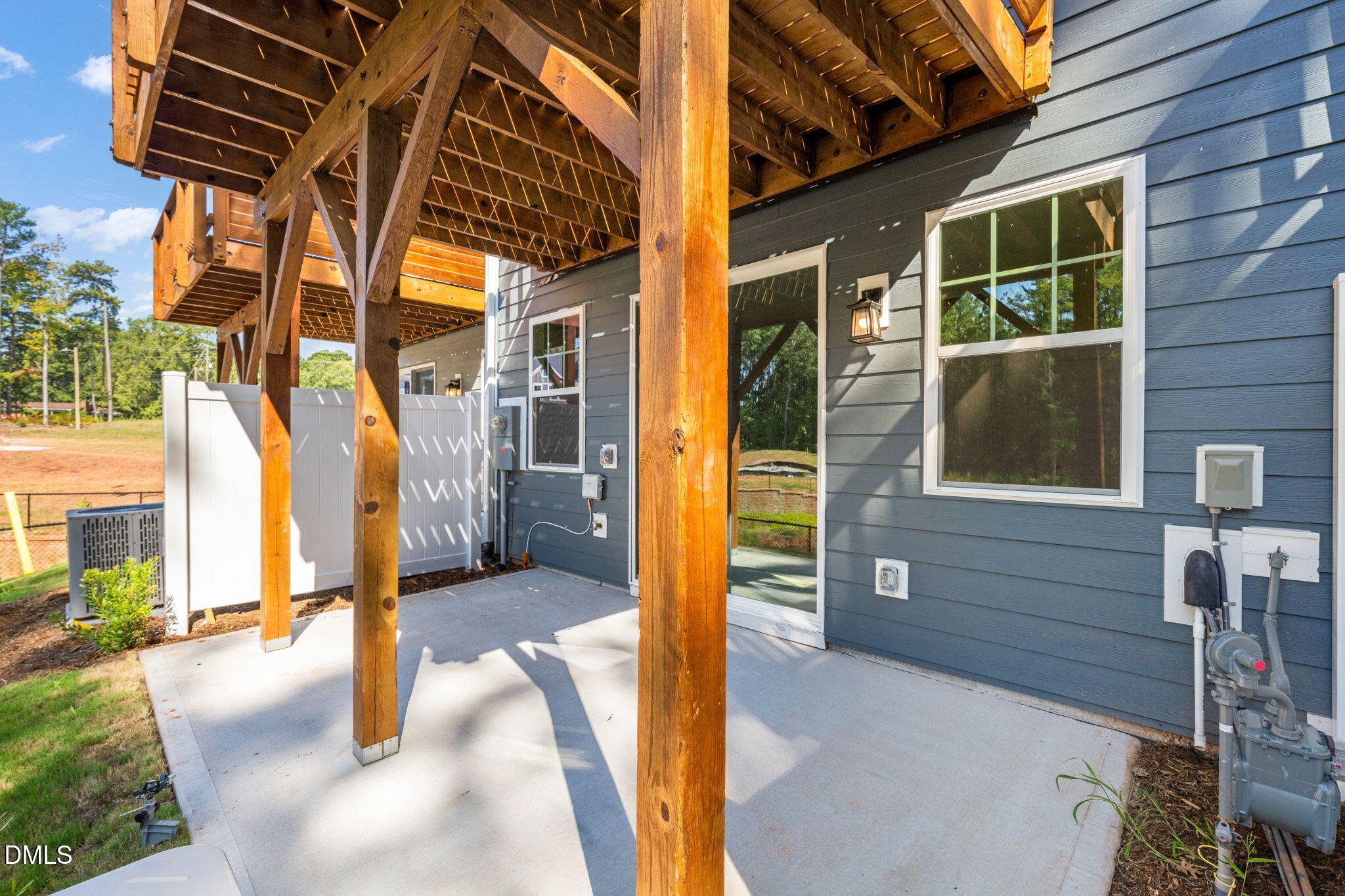 1108 Blackthorn Lane