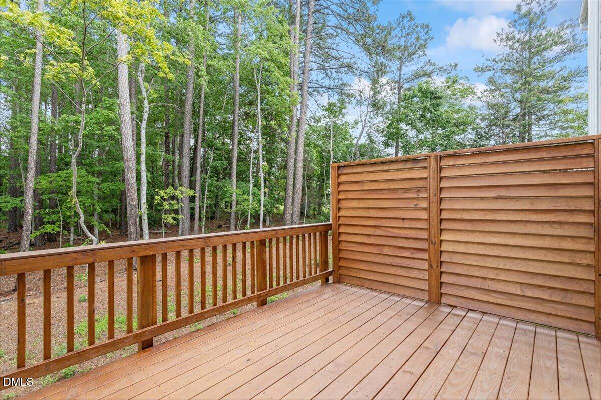 1111 Blackthorn Lane