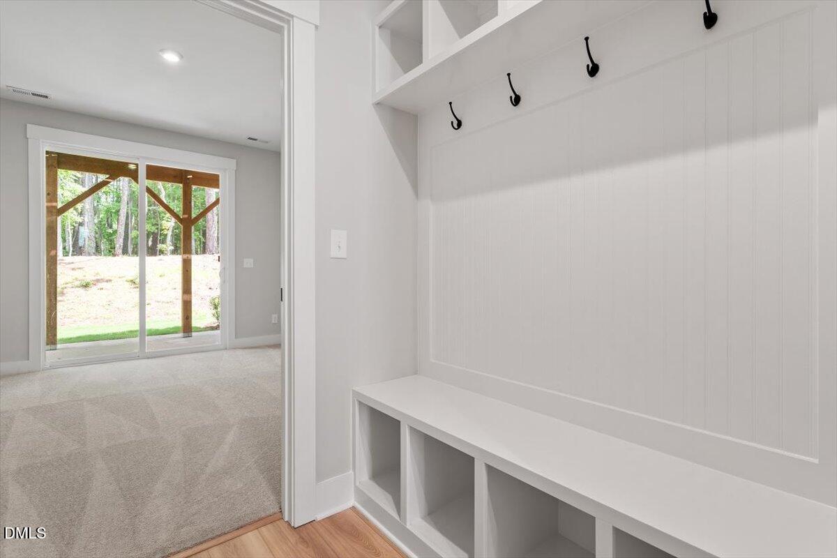 1111 Blackthorn Lane