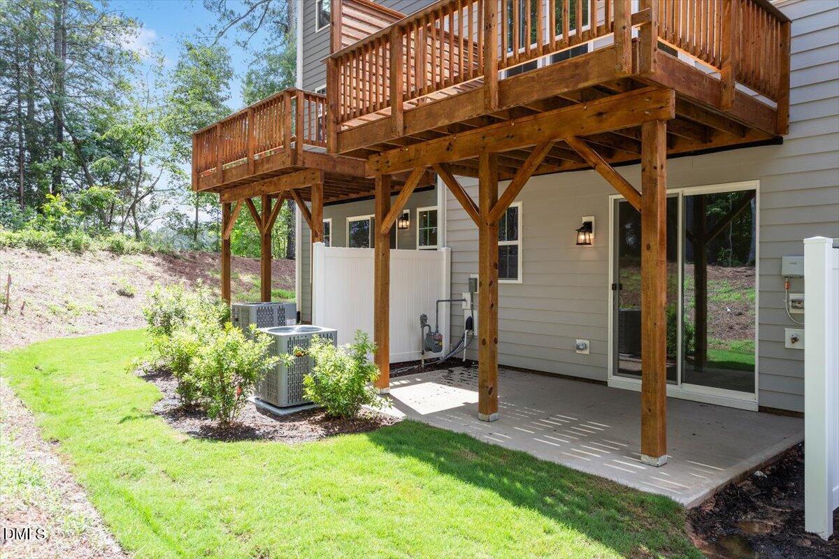 1111 Blackthorn Lane