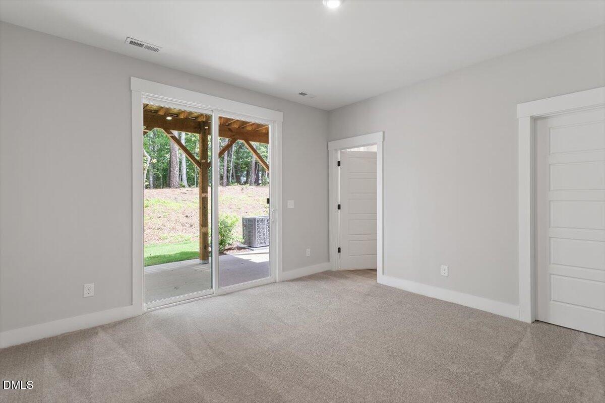 1111 Blackthorn Lane