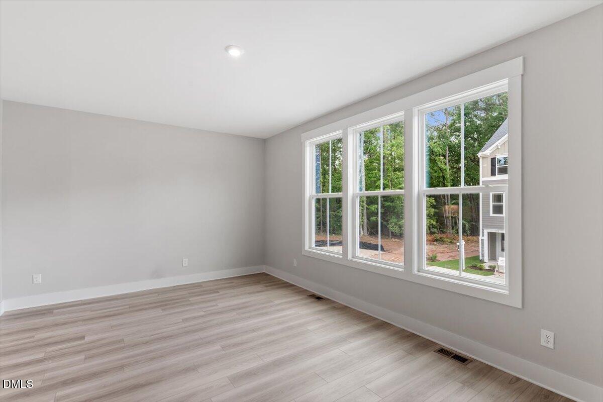 1111 Blackthorn Lane