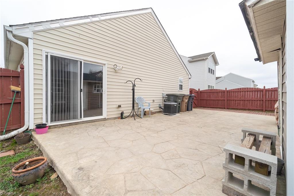 2303 Talon Drive, McLeansville