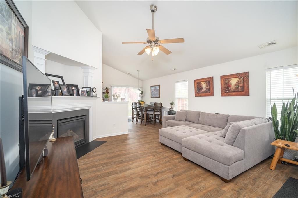2303 Talon Drive, McLeansville