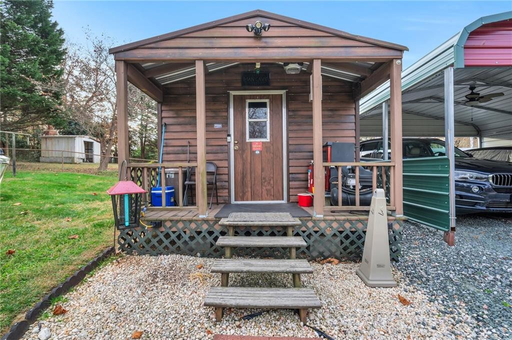 2018 S Ashland Drive