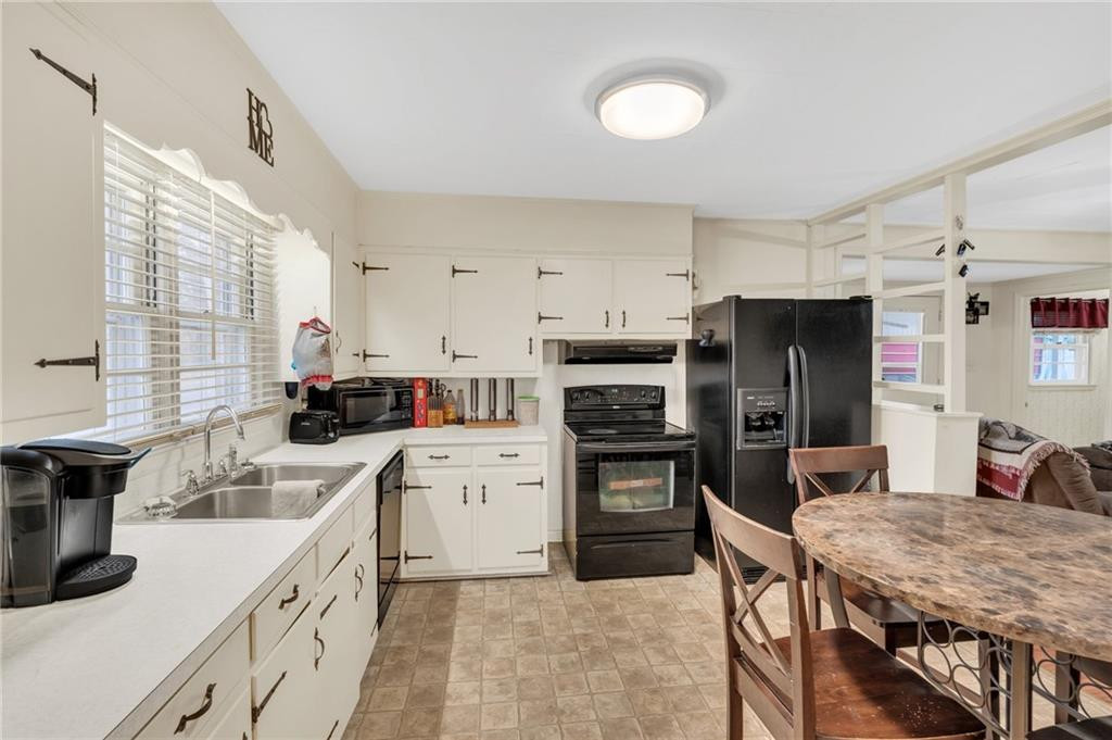 2018 S Ashland Drive