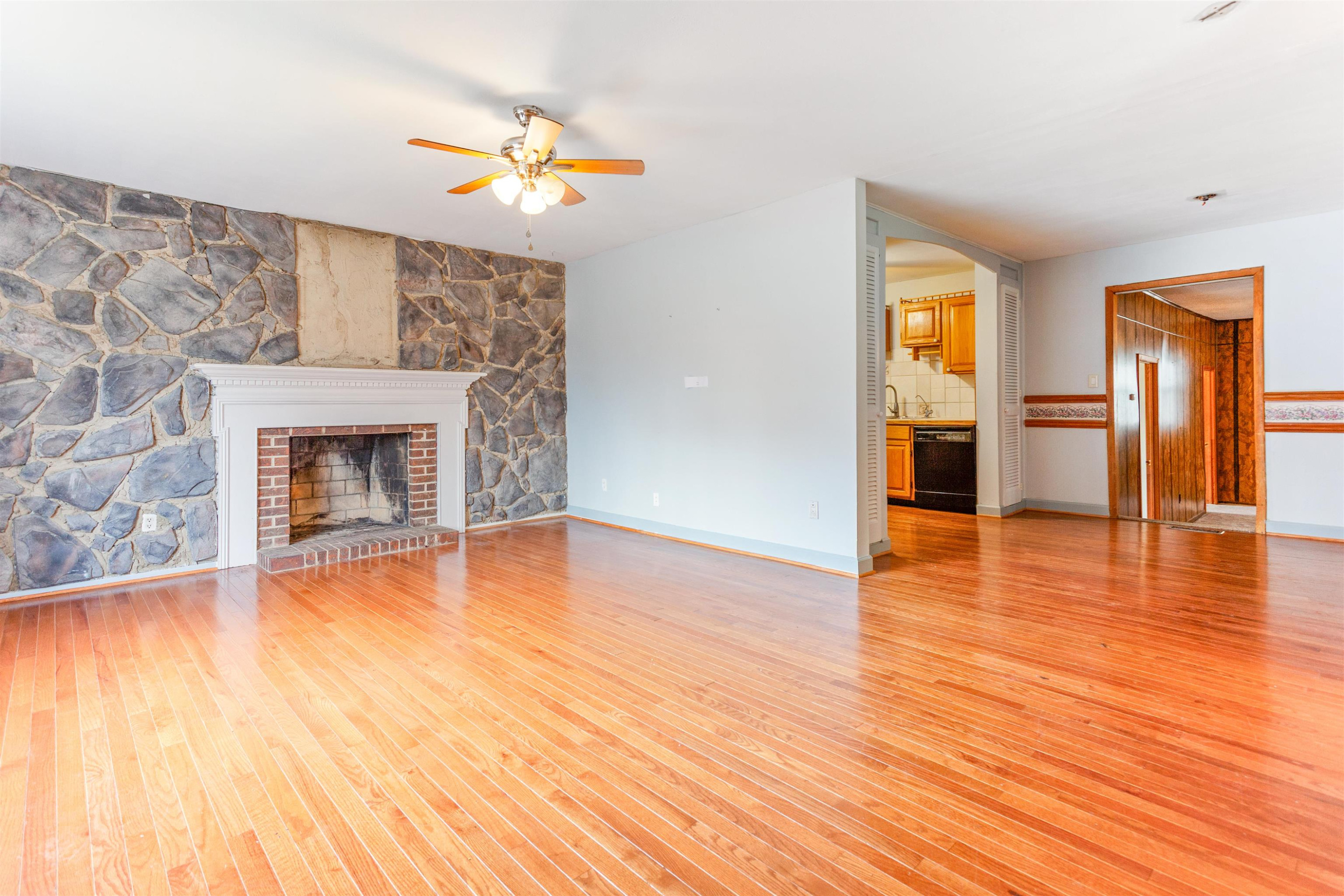 1233 Beverly Drive