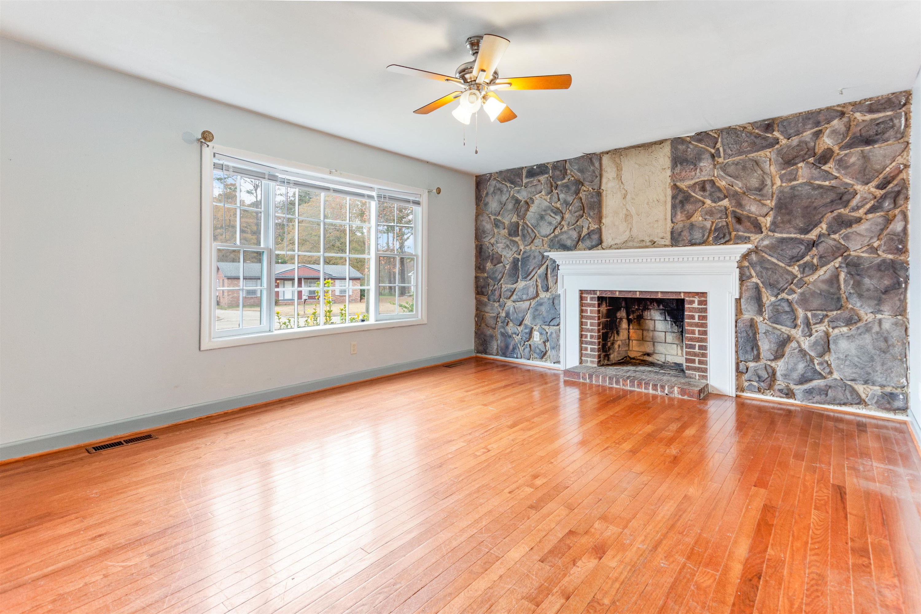1233 Beverly Drive