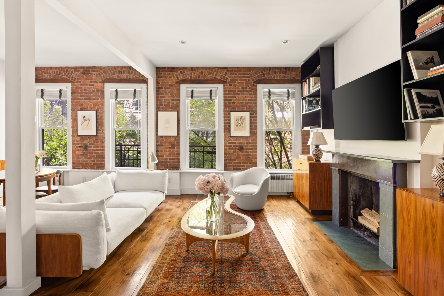 142 W 10TH Street 3