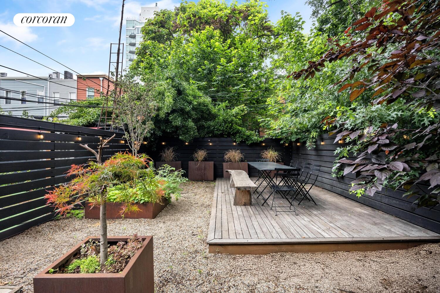118 RYERSON Street