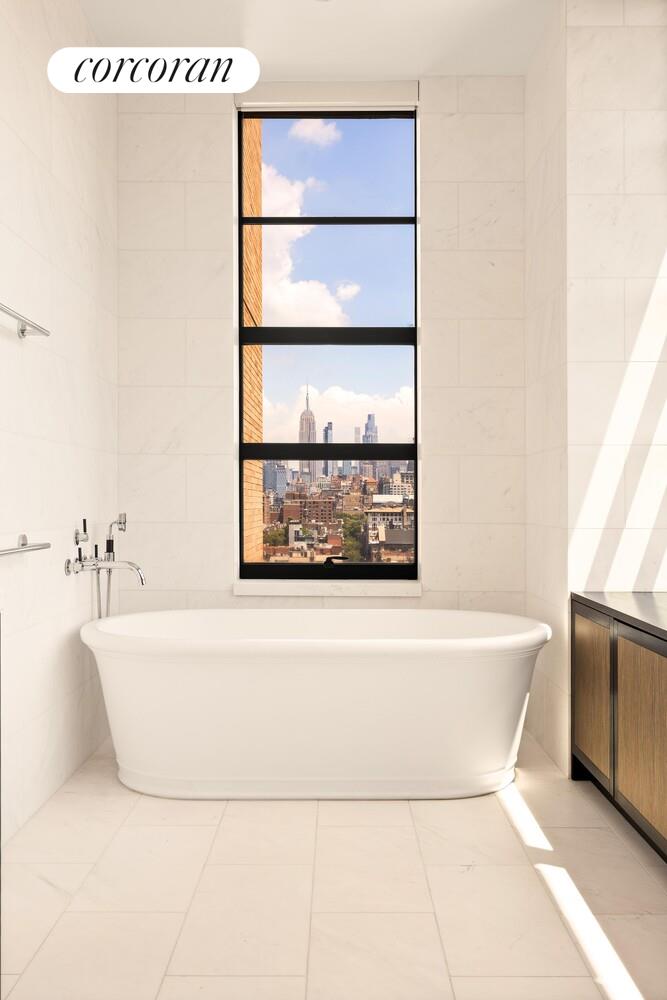 10 SULLIVAN Street 12A