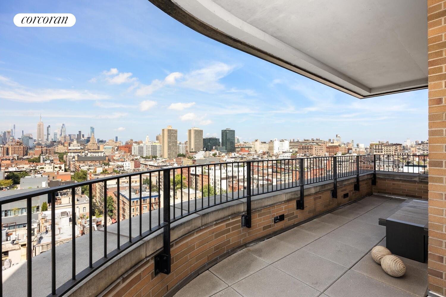 10 SULLIVAN Street 12A