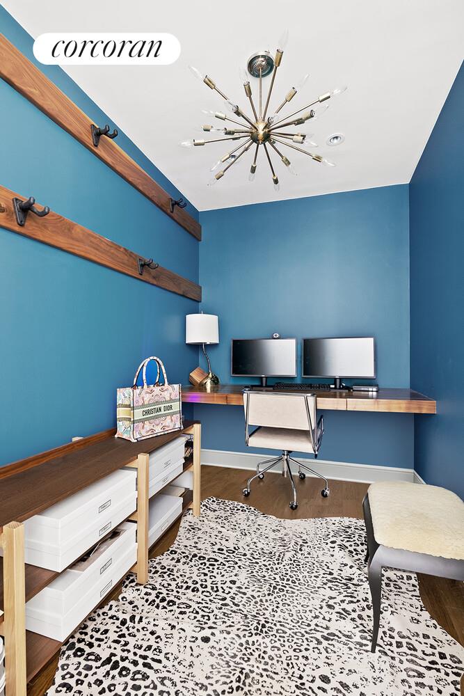 16 W 21ST Street 10/11