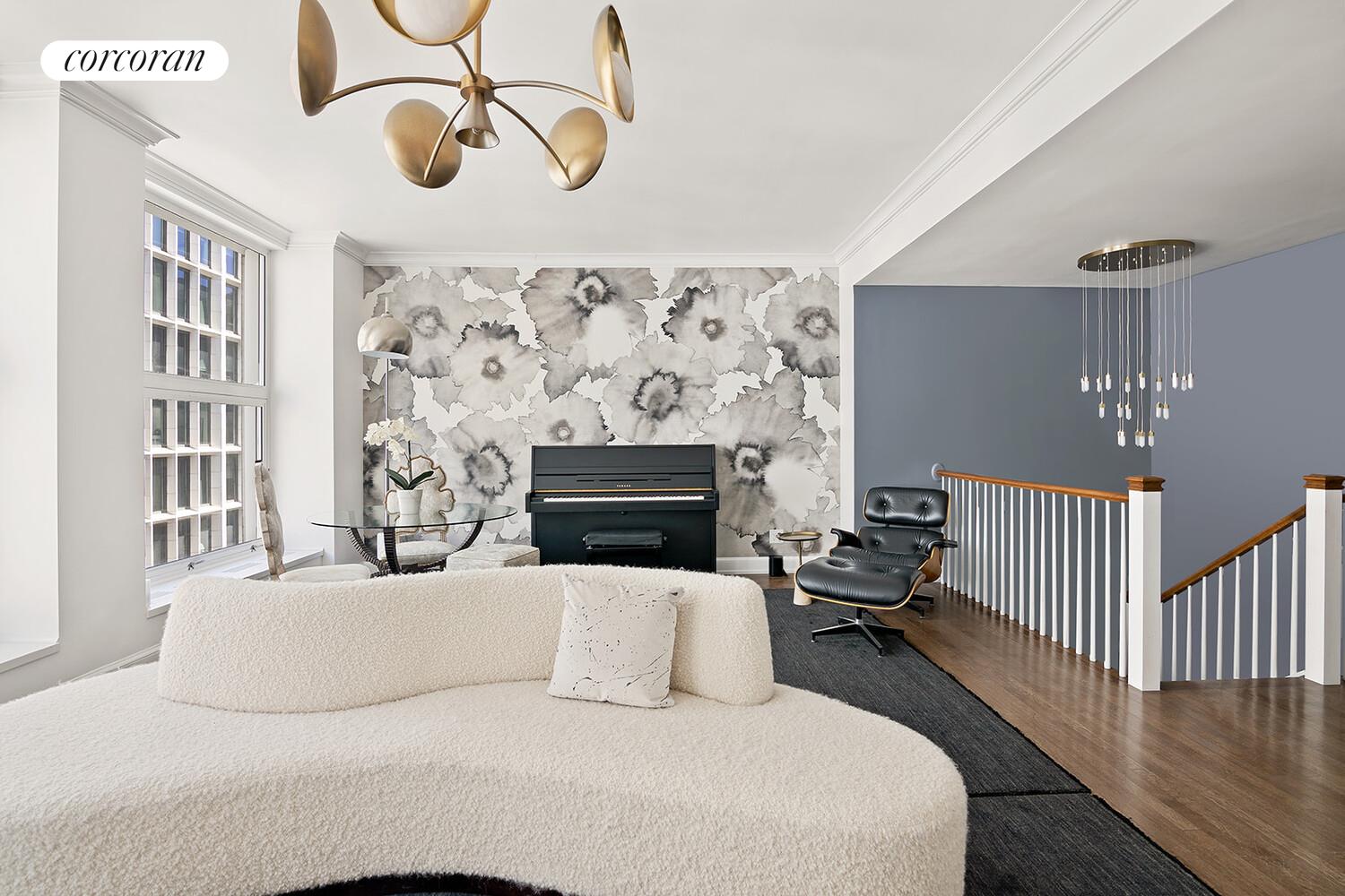 16 W 21ST Street 10/11