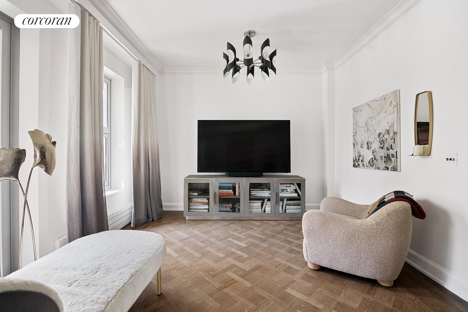 16 W 21ST Street 10/11