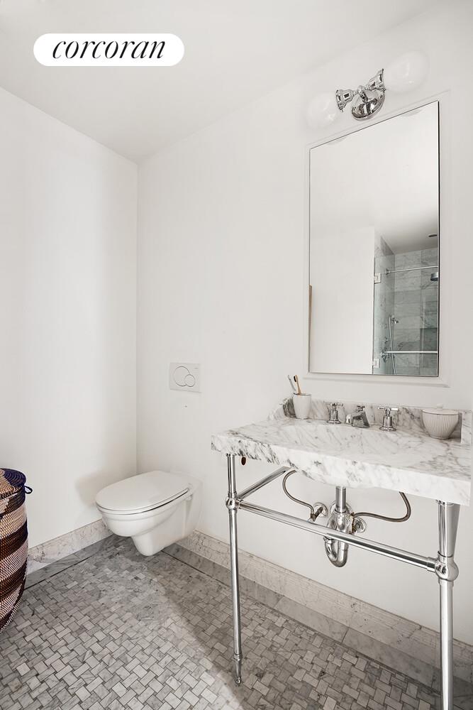 16 W 21ST Street 10/11