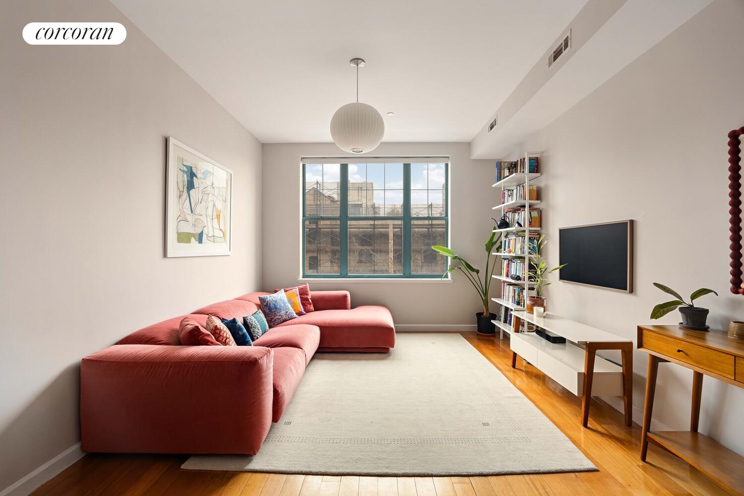 76 ROEBLING Street 3B
