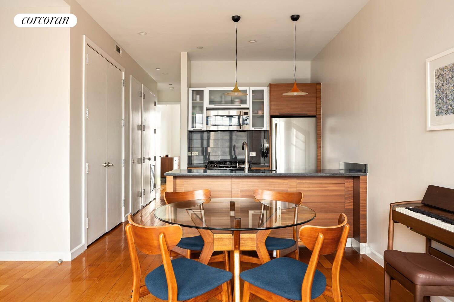 76 ROEBLING Street 3B