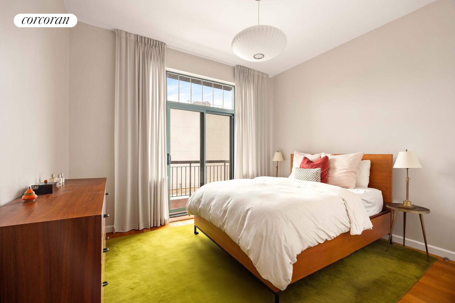 76 ROEBLING Street 3B